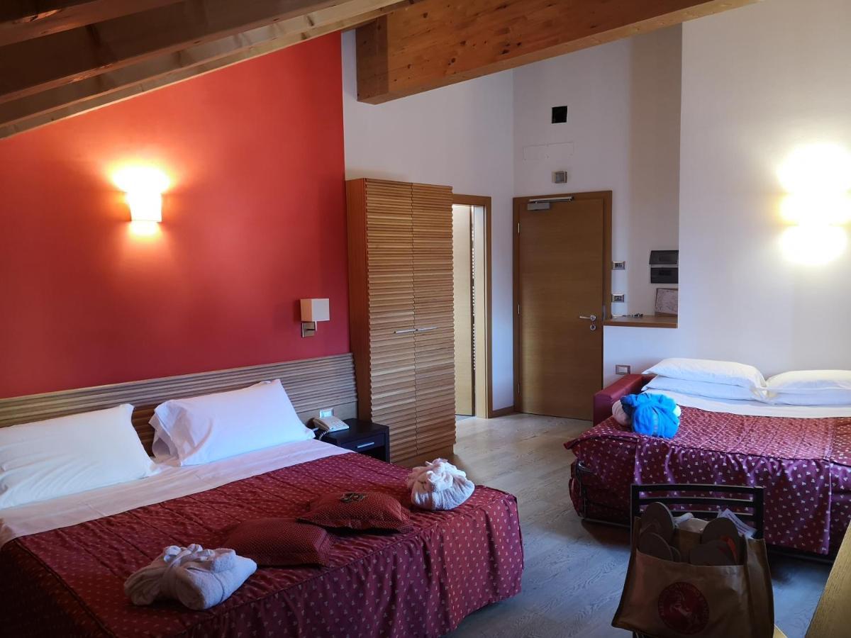 Albergo Cavallino Bianco Rumo Bagian luar foto