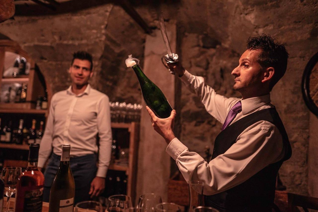 Albergo Cavallino Bianco Rumo Bagian luar foto